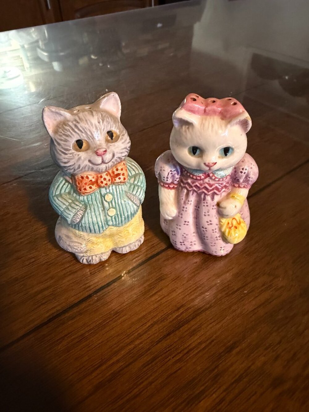 VTG 1992 Avon Country Purr-fection Mr & Mrs Cat Salt & Pepper Shakers